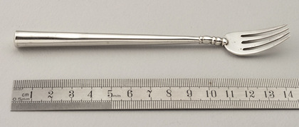 Rare Cape Silver Tubular Handled Konfyt Fork (2 of 2)